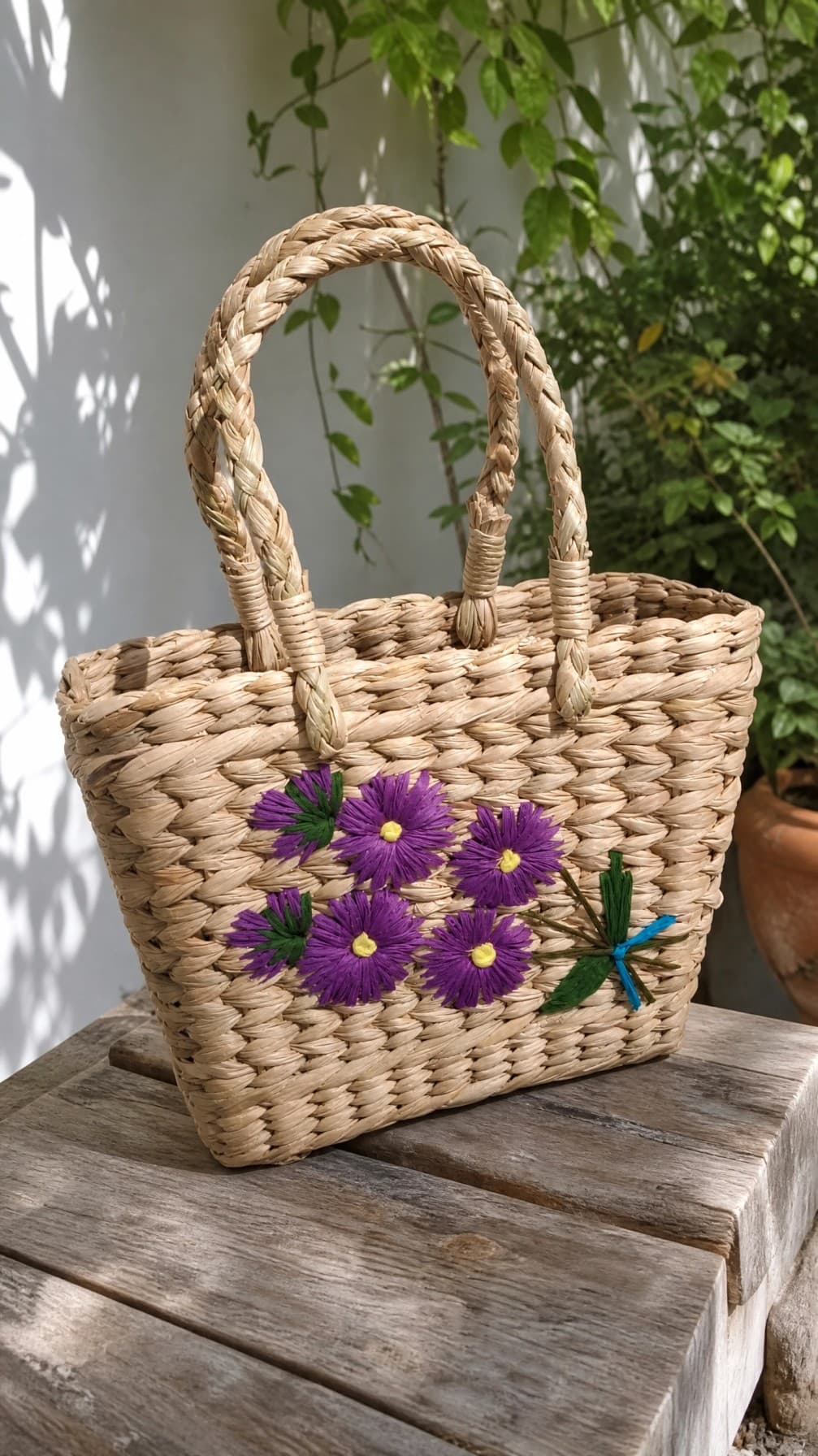 Hand Embroidered kauna Grass Basket